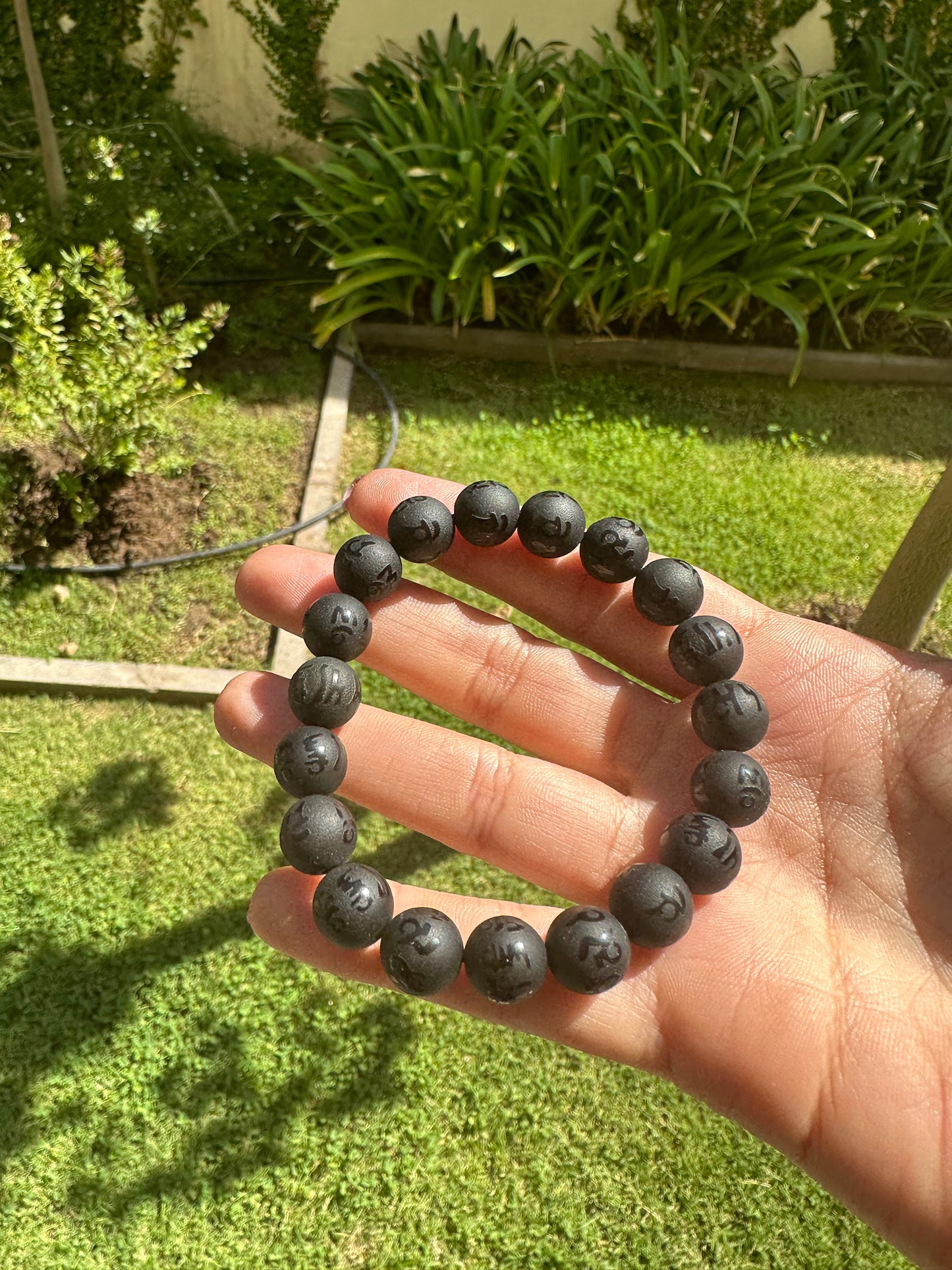 Obsidian Minimalist Bracelet - Problem Solving